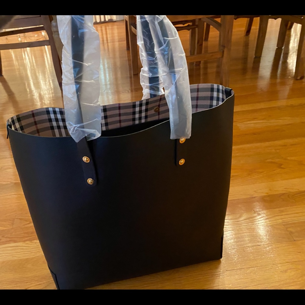 Burberry large black tote